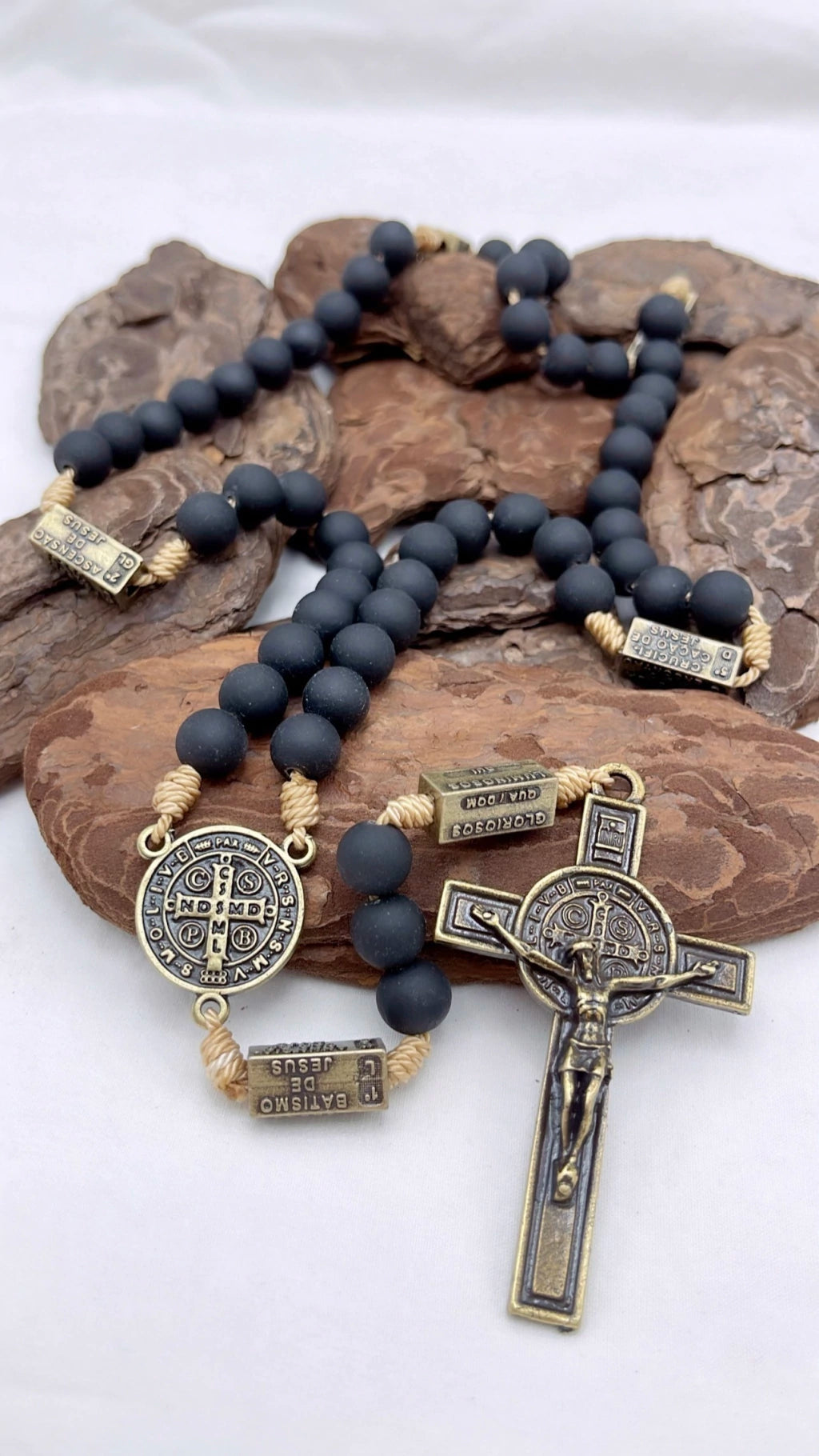 Terço dos Mistérios do Rosário Preto Emborrachado