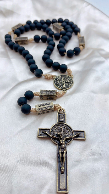 Terço dos Mistérios do Rosário Preto Emborrachado