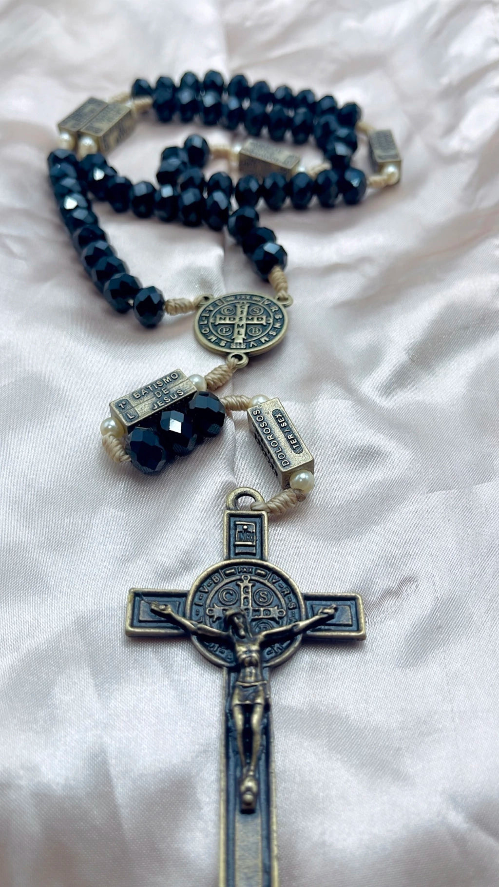 Terço dos Mistérios do Rosário Cristal Preto